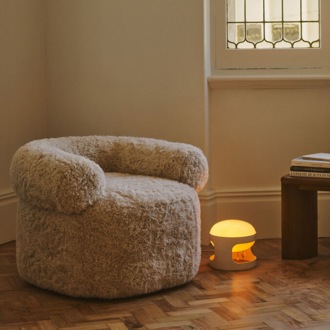 Huggy Swivel Chair