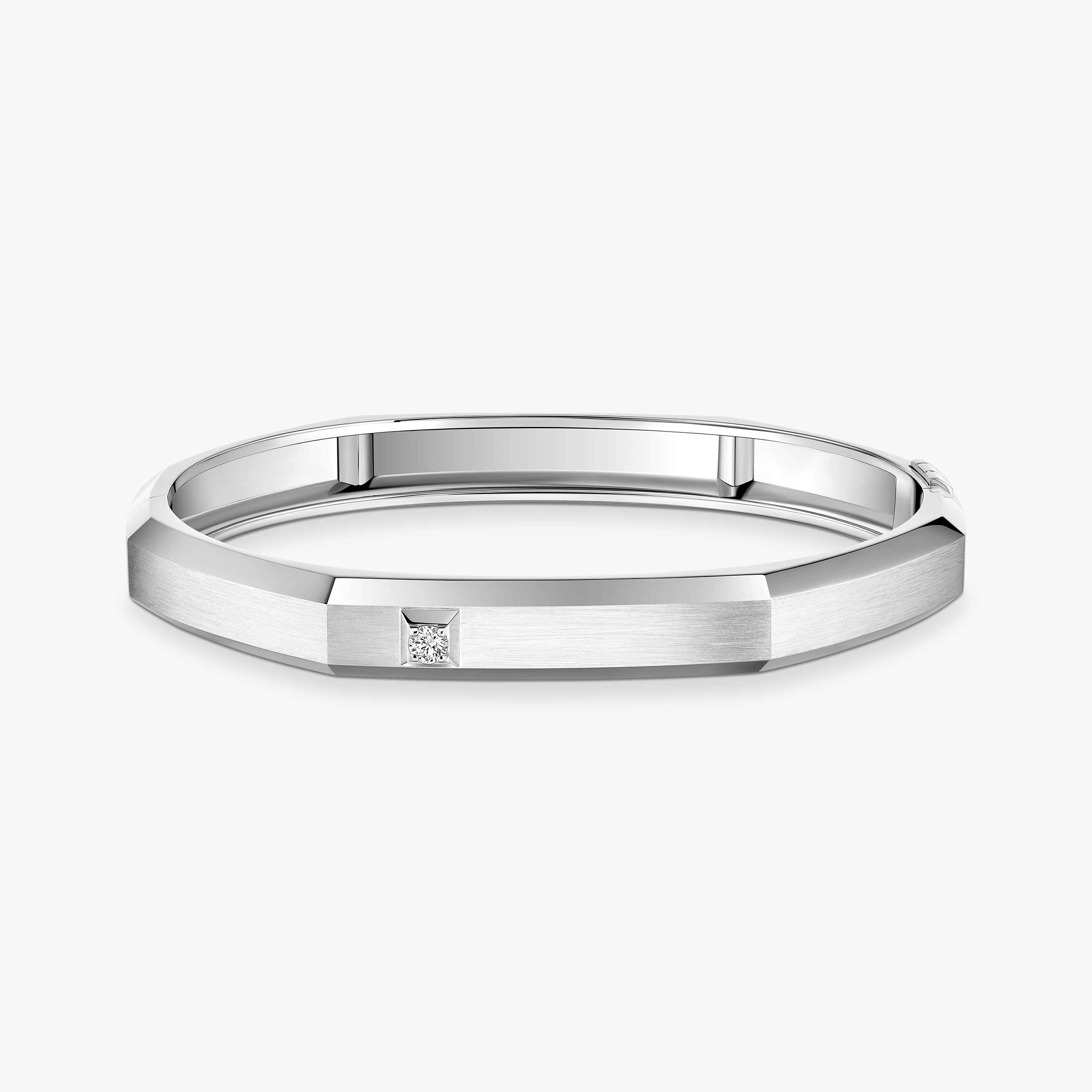Messika   Packshot   Bracelet Bangle Moderniste Brossé MM (Vue 1) 14628 WG