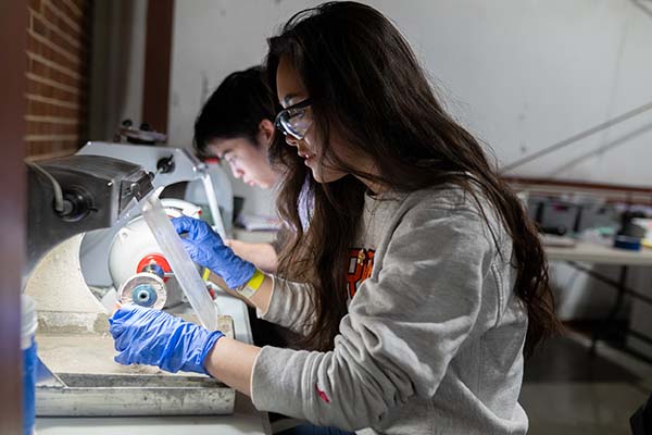 UVA volunteers assist in medical care clinic for rural Virginians