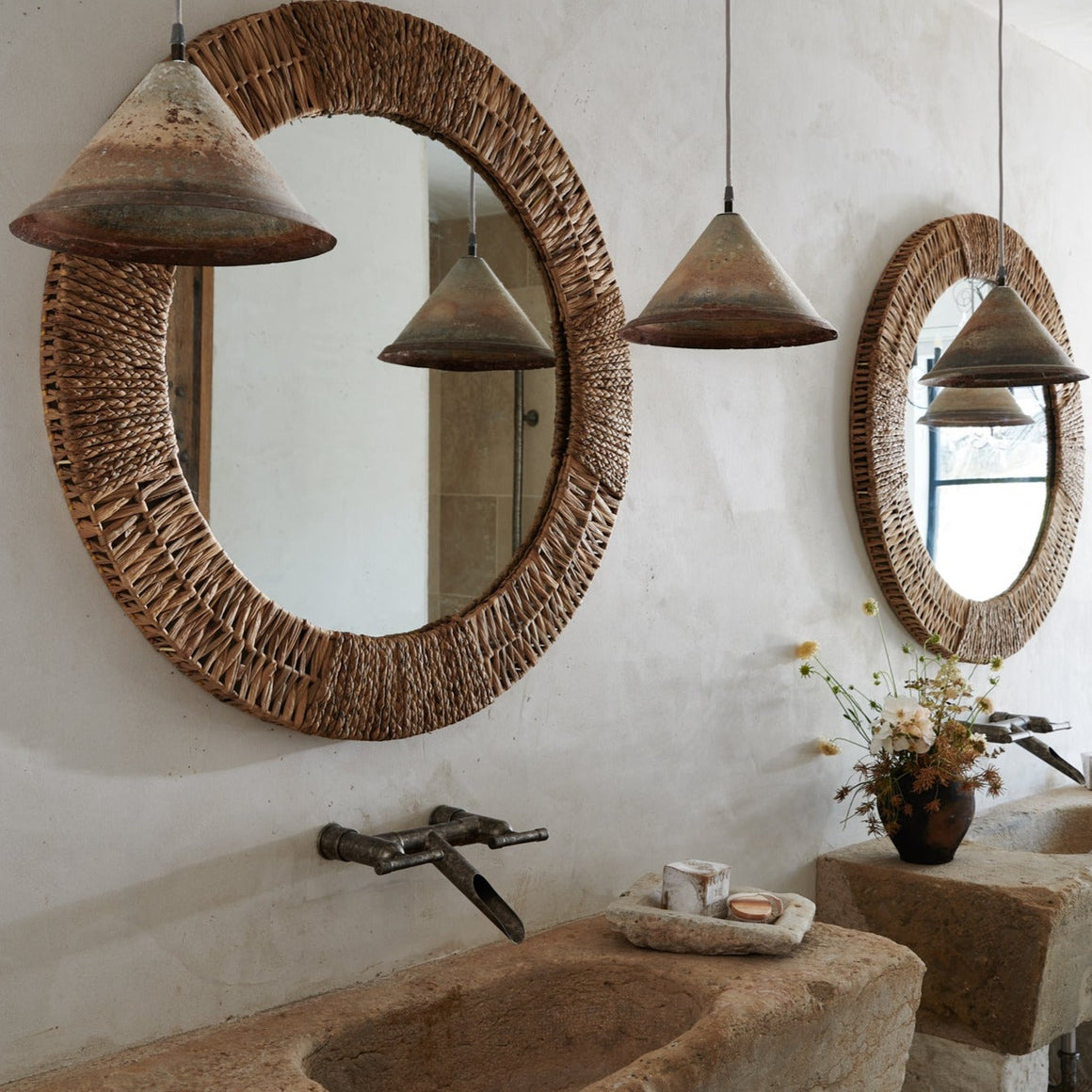 Folha Round Mirror