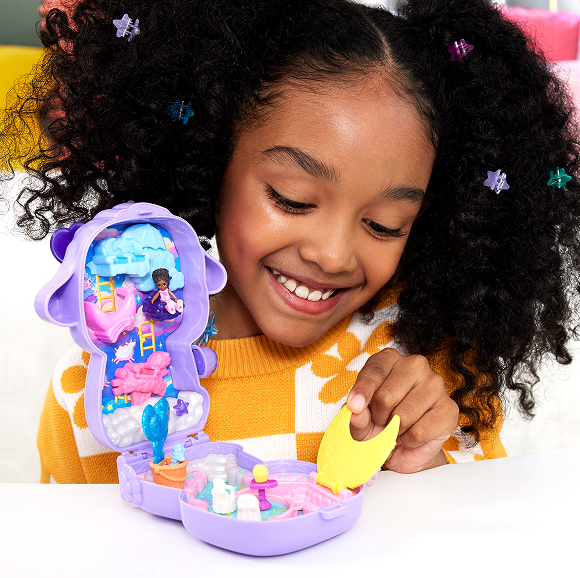 Polly Pocket Cozy Dreamland Compact