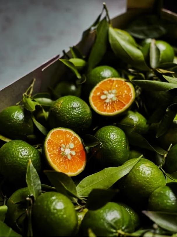 The green mandarins in all their vivid glory.