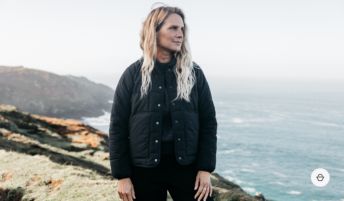 Women's Lapwing Insulated Jacket in Black | Finisterre