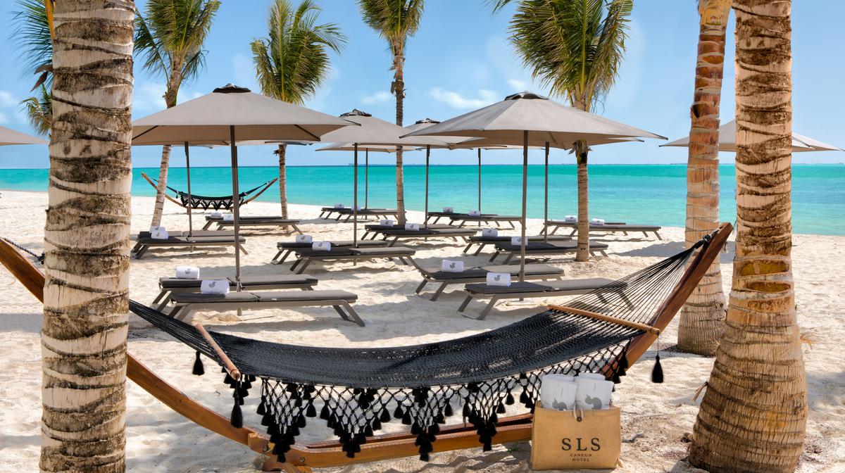 Cancun Oceanfront Opulence with Daily Breakfast, Private Beach Club & US$100 Spa Credit 