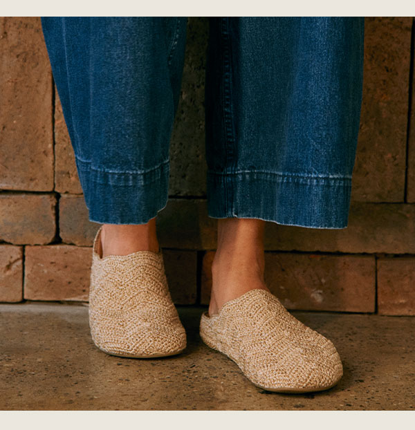 Bolinas Ripple Clog in Bamboo Static