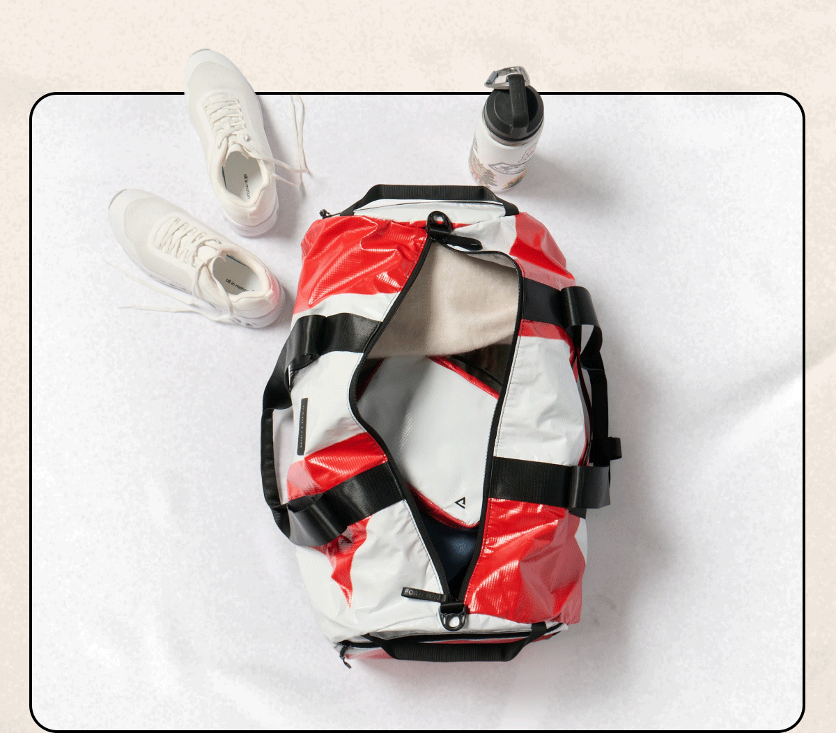 - 2 Zippered Side Pockets - Interior Zip Pocket - Detachable Crossbody Strap - Trolley Sleeve