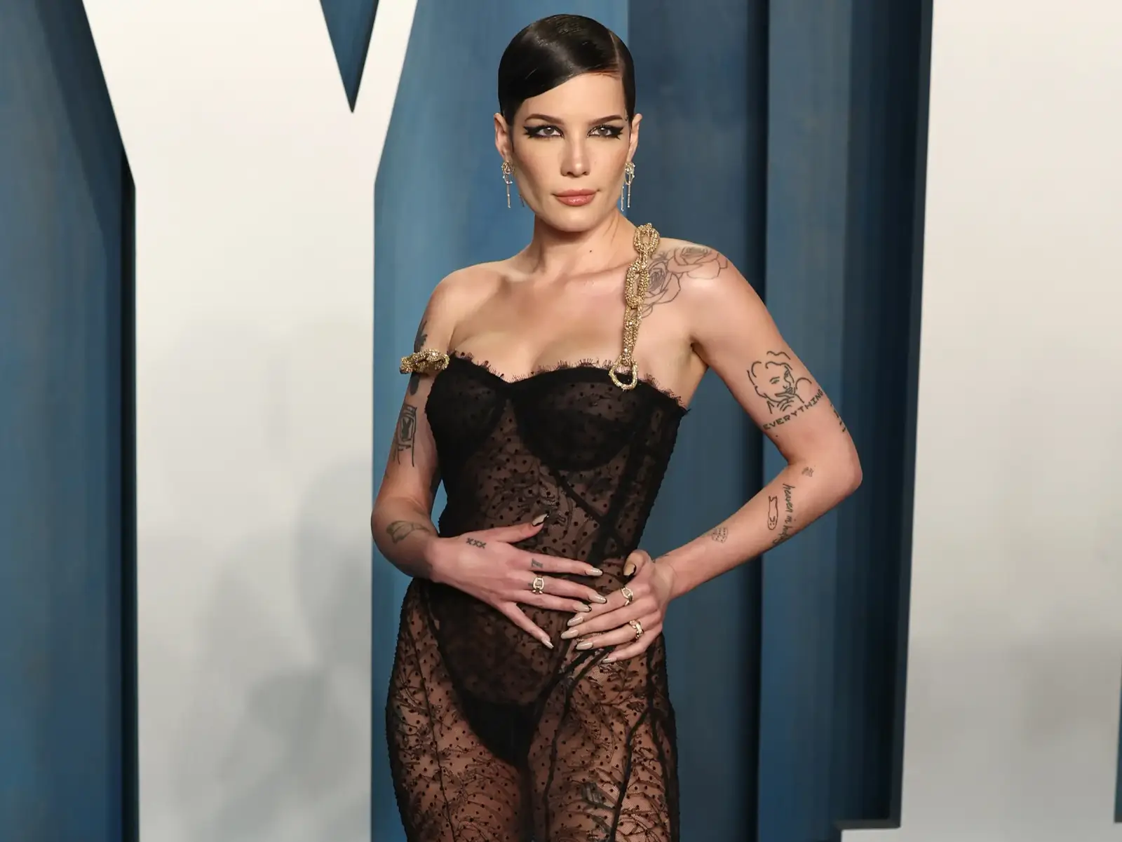 If You're Actually Angry Because Halsey Posted a Picture Wearing a Push-Up Bra And Looking Hot You Need To Get Off Social Media And Reset Your Brain