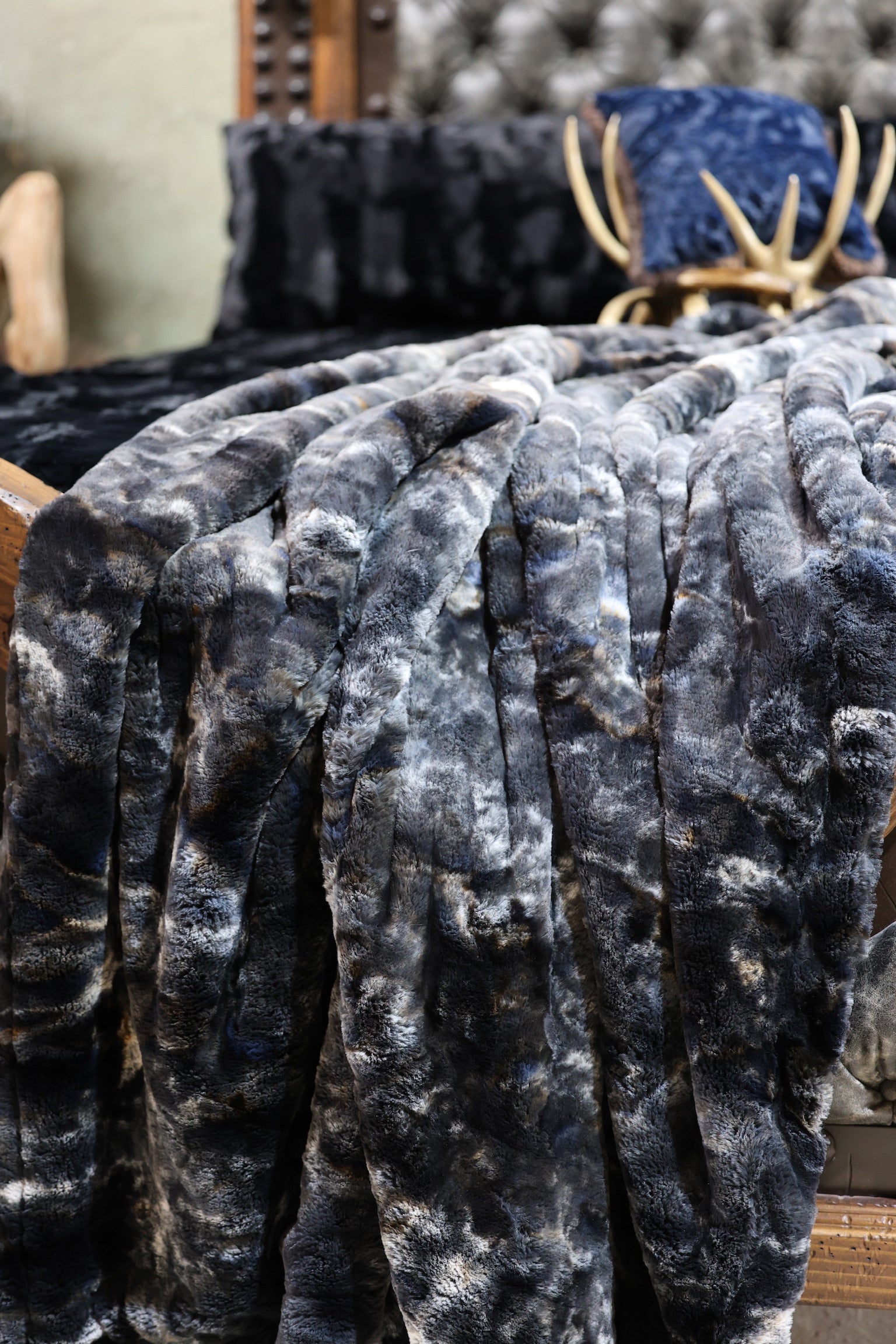 The Cinder Nest Blanket- RTS