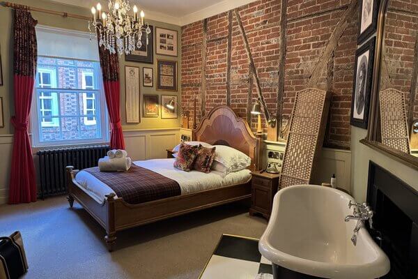 Room at the Wykeham Arms in Winchester