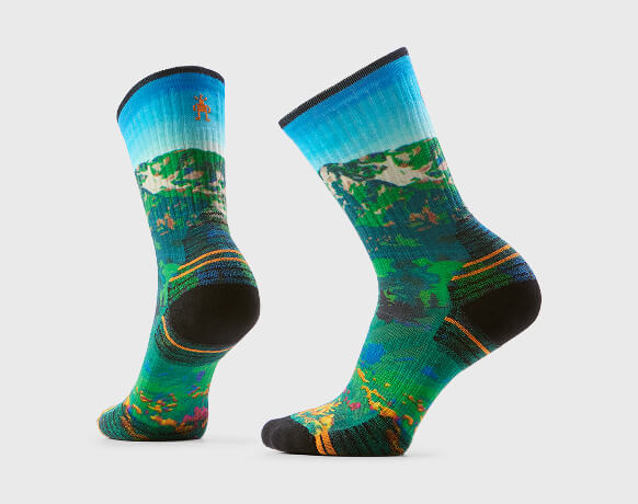 Women’s Hike Mountain Lake Print Crew Socks