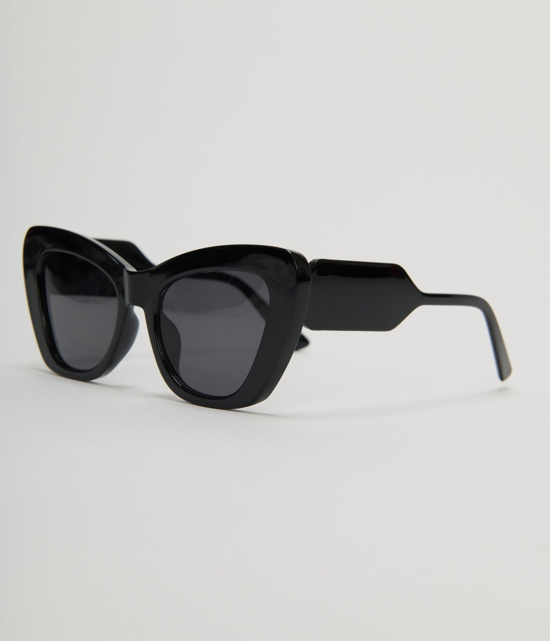 Image of Unique Vintage Black Chunky Geometric Sunglasses