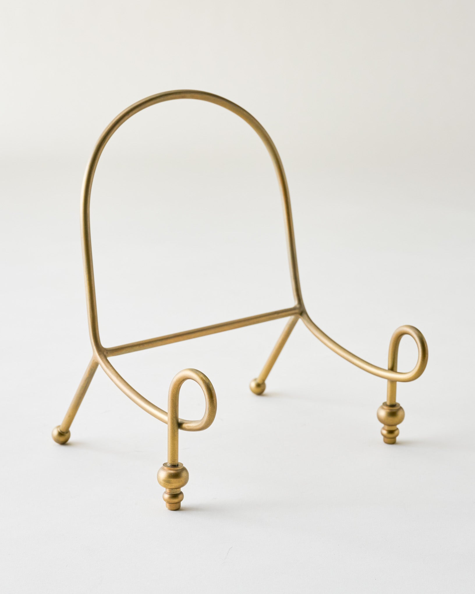Gracie Antique Brass
 Easel