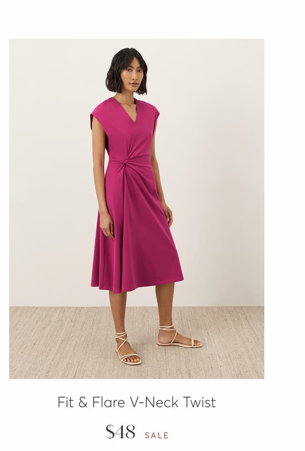 Fit & Flare V-Neck Twist