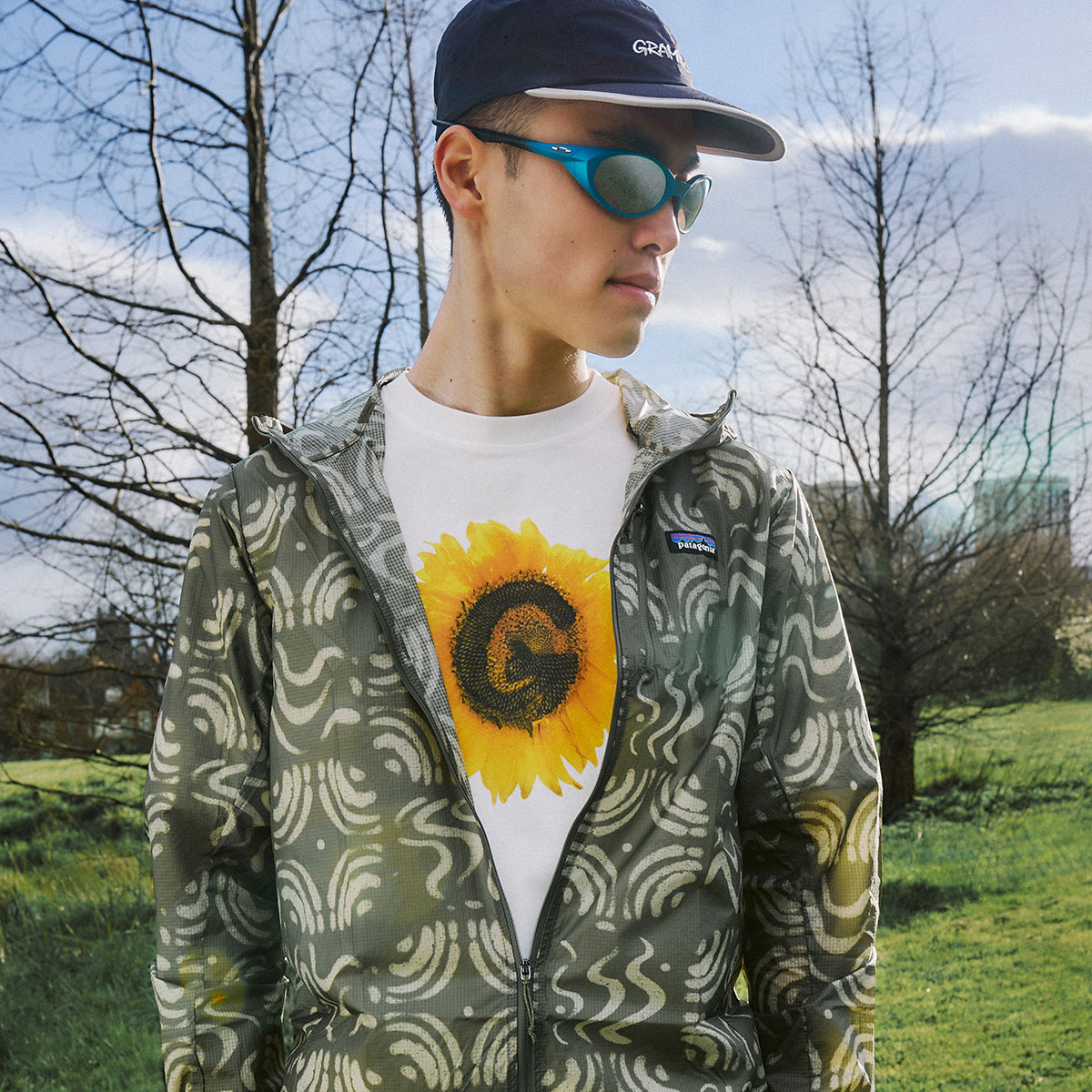 Men's Tops & Accessories