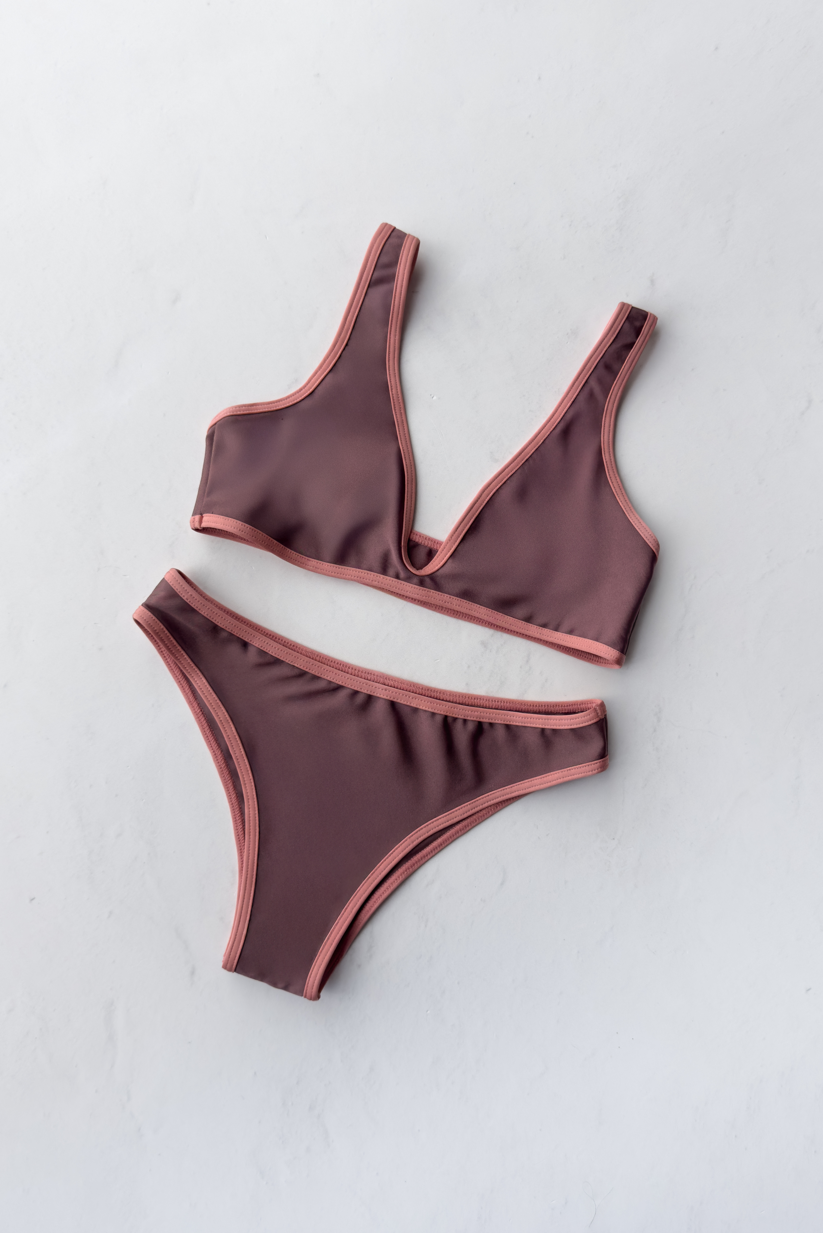 Image of Dylan Bottom - Romance Dual Tone Glossy