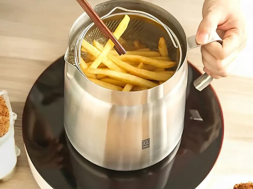 PureFry   Oil   Strainer   &   Frying   Pot