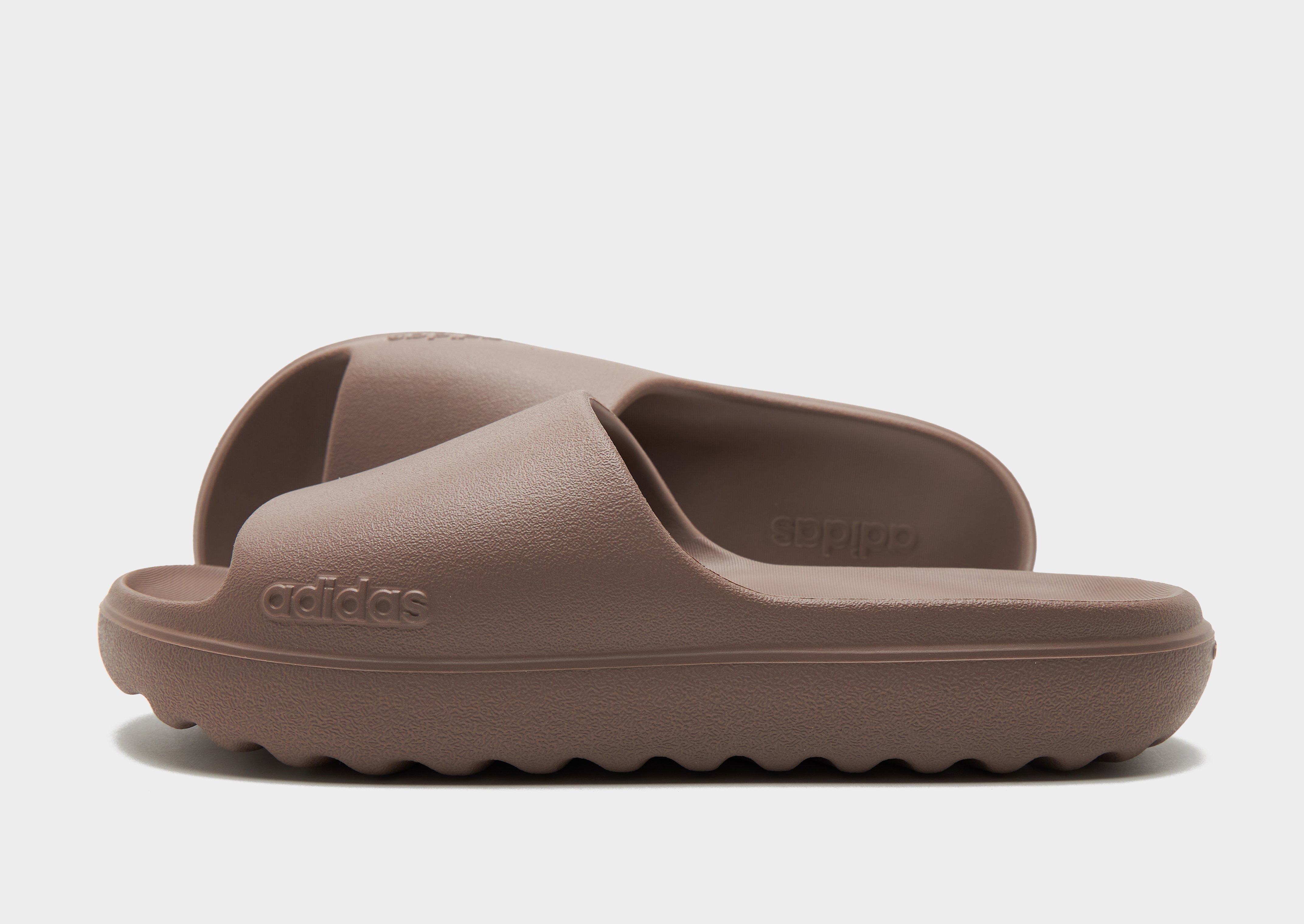 SHOP NEW IN
