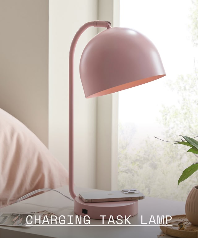 CHARGING TASK LAMP