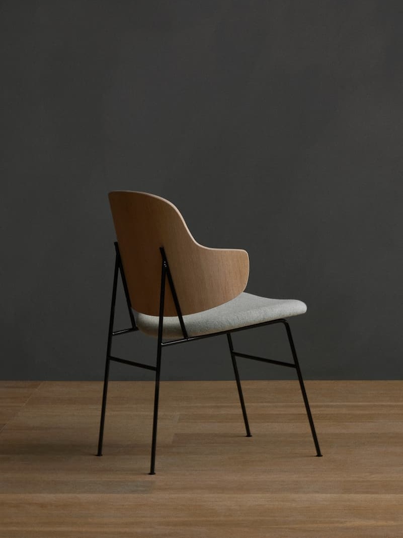 Penguin dinign chair