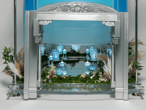 Chenxi Cai’s set design for Madama Butterfly “transforms the opera into a contemporary cautionary tale about unequal relationships and cultural misunderstanding.​”