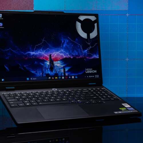 The Lenovo Legion 5i Gen 10 Is an Affordable OLED Dream for PC Gamers
