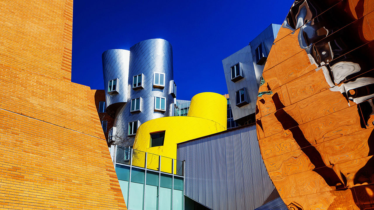 Blue skies contrast the colourful buildings of the Stata Centre at Massachusetts Institute of Technology, Boston