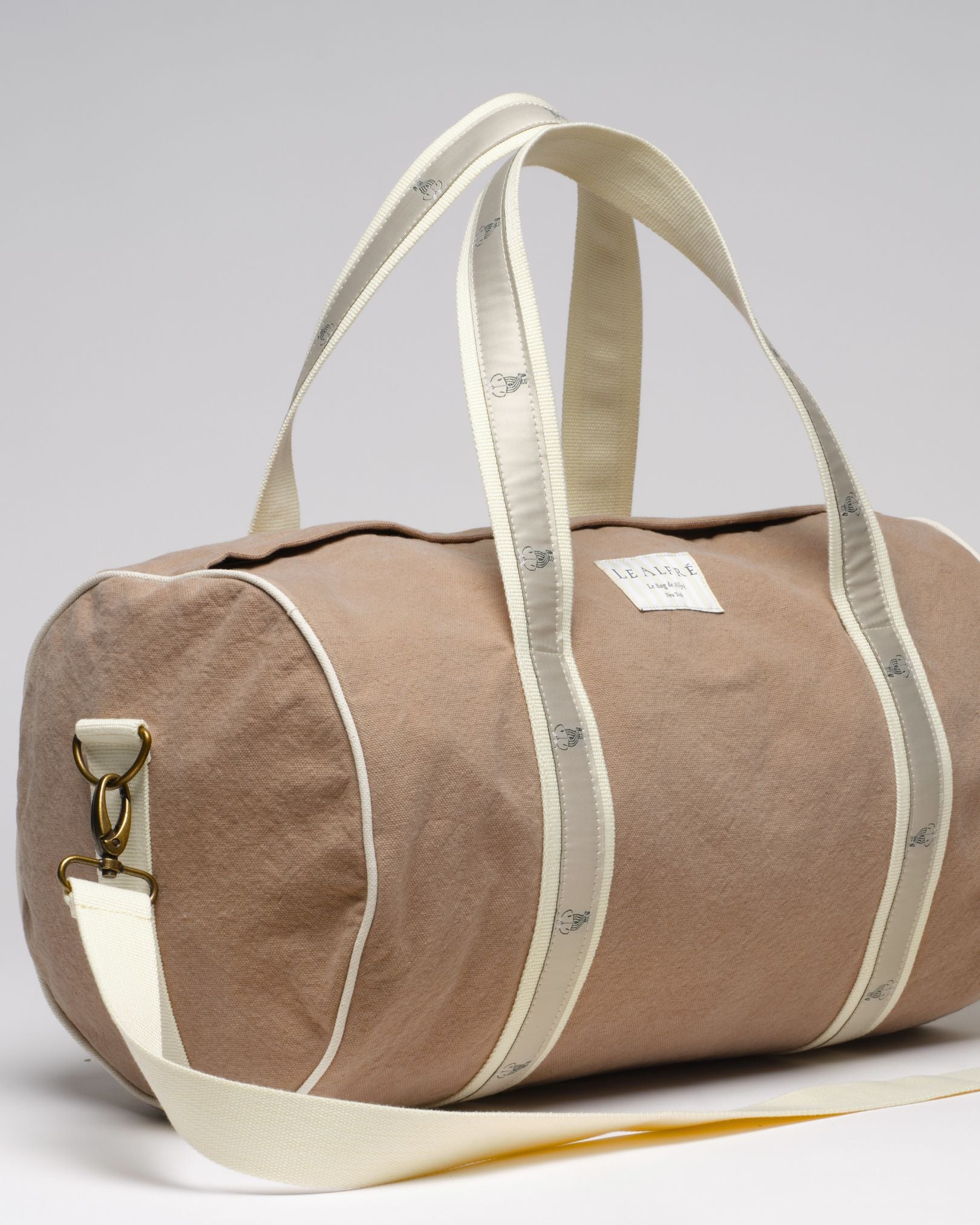 Image of Le Alfré Beige Duffle Bag