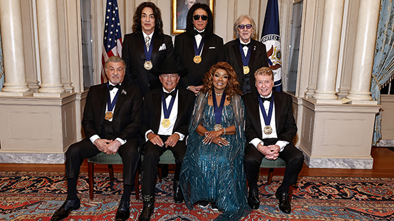 Kennedy Center honorees pose for a photo.