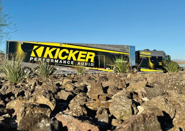 KICKER XRV