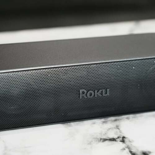 The Roku Streambar SE Is a Tiny Upgrade for Aging TVs