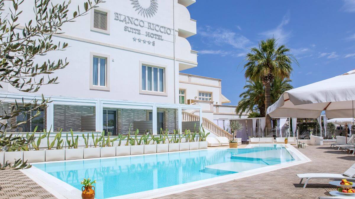 Italy All-Suite Elegance in Puglia with Daily Breakfast & Lunch 