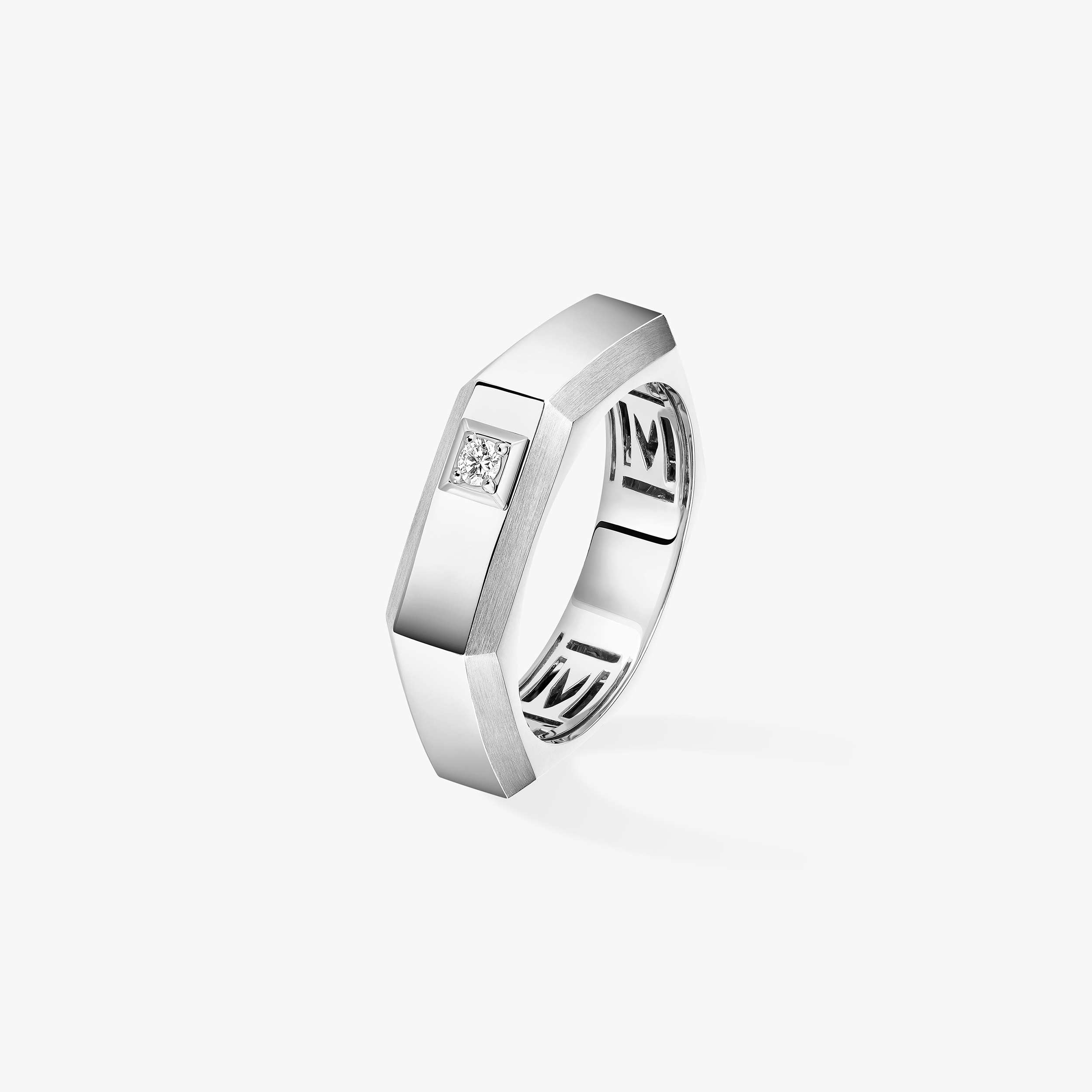 Messika   Packshot   Bague Moderniste MM (Vue 1) 13558 WG