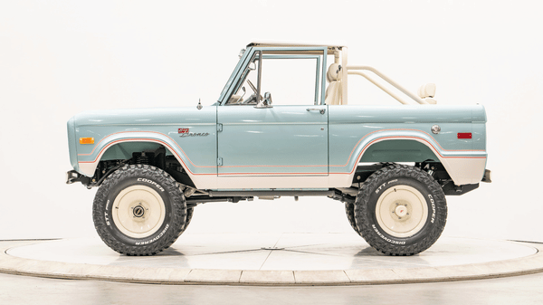 classic-ford-bronco-0374-360