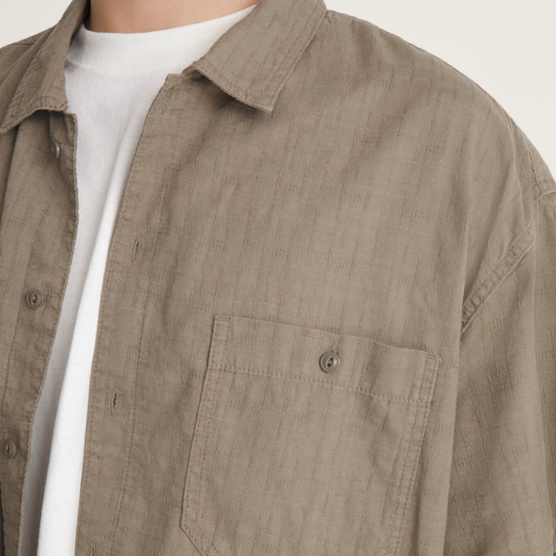 Relaxed looks for him