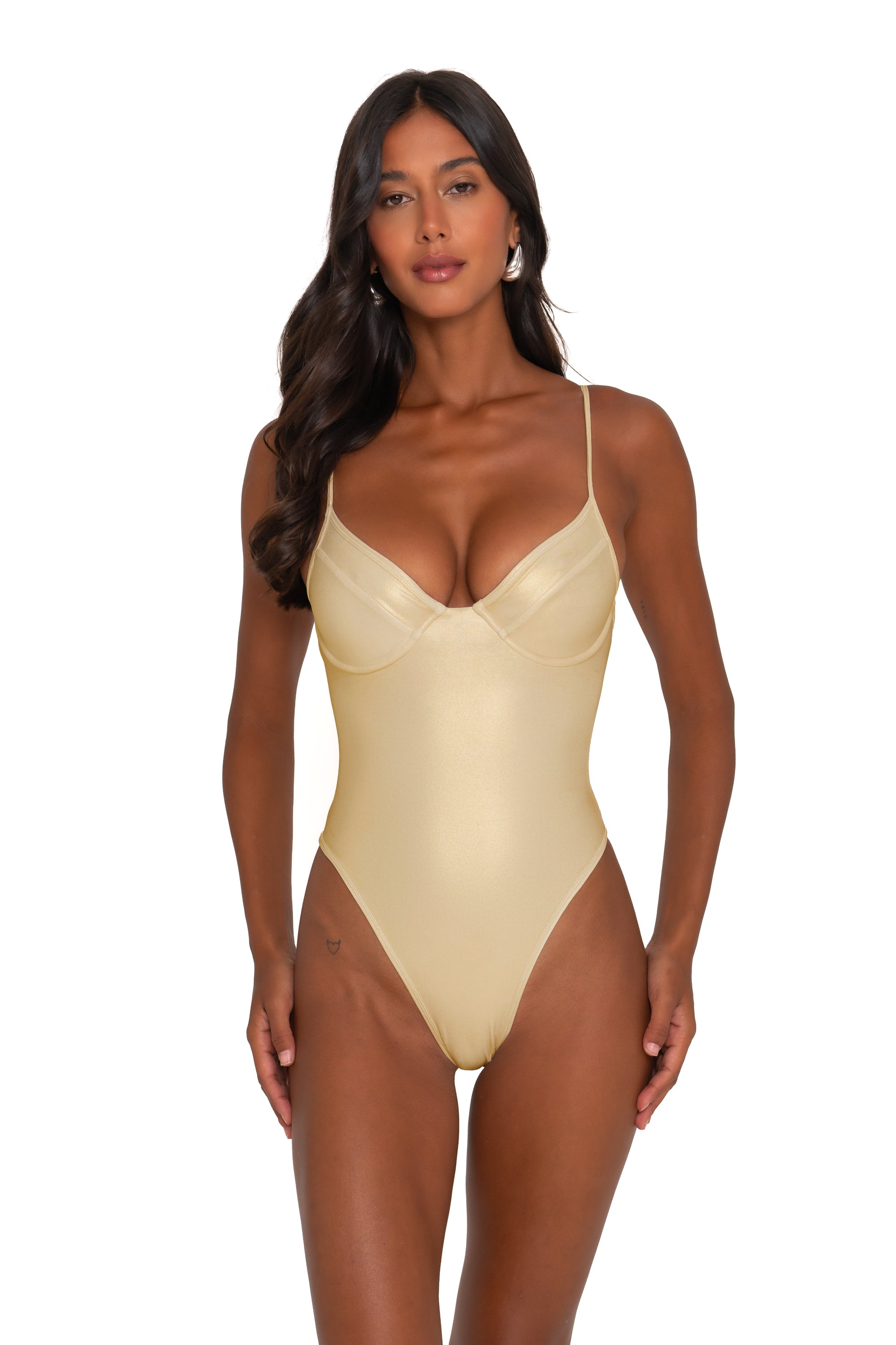 Image of ROMI ONE PIECE GOLD