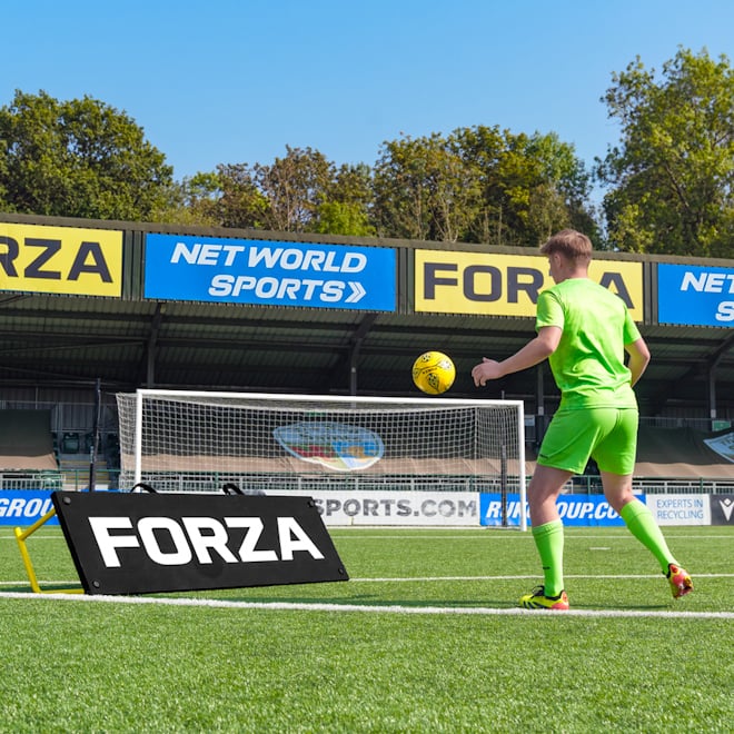Player training on-field using the FORZA Pro Alu Rebound Board.