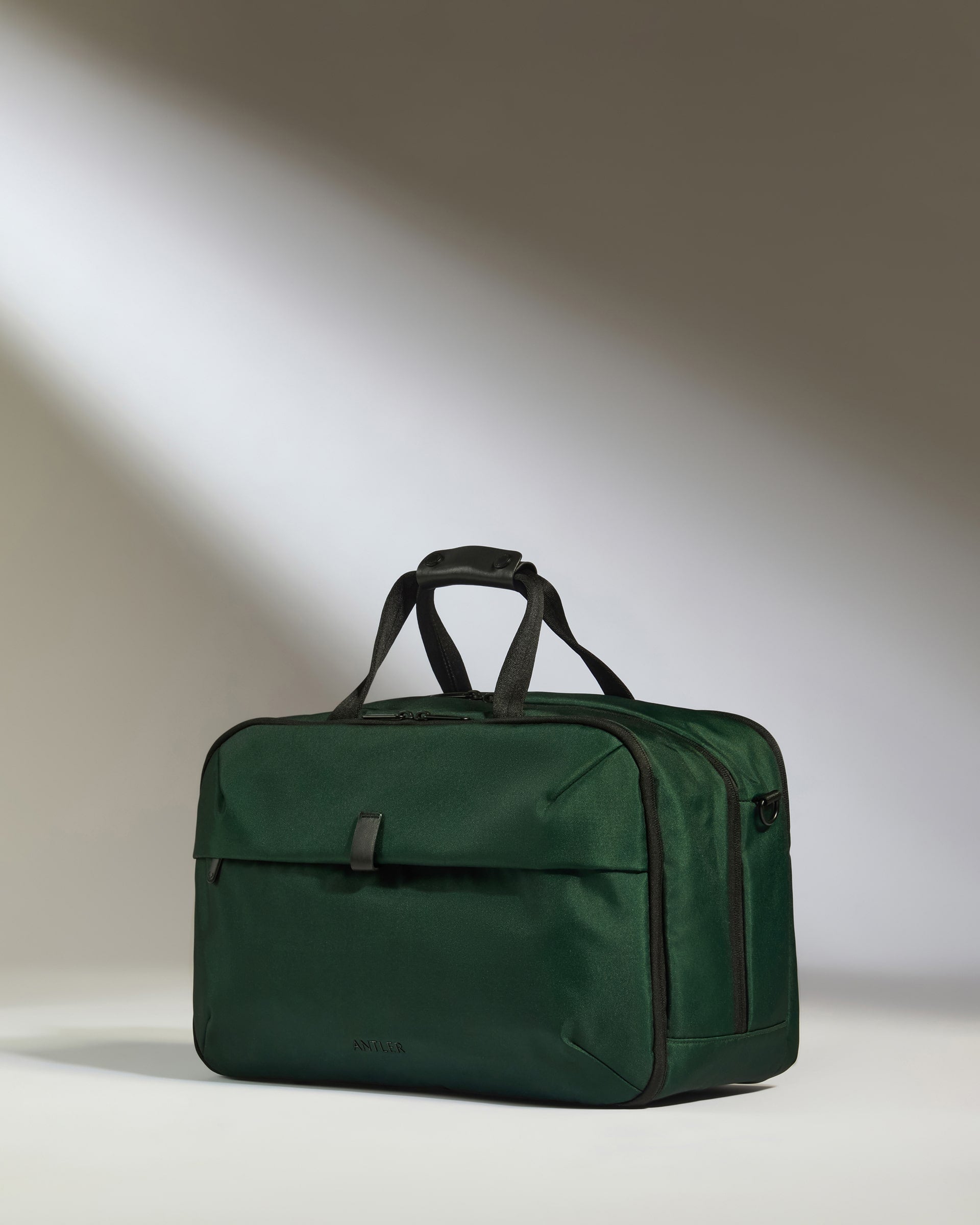 Image of Overnight Bag in Antler Green - Urban Light