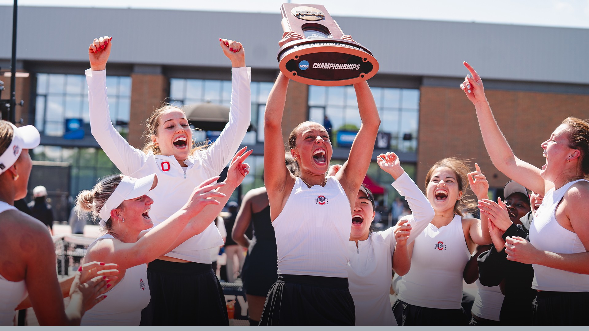 READ MORE | Women's Tennis