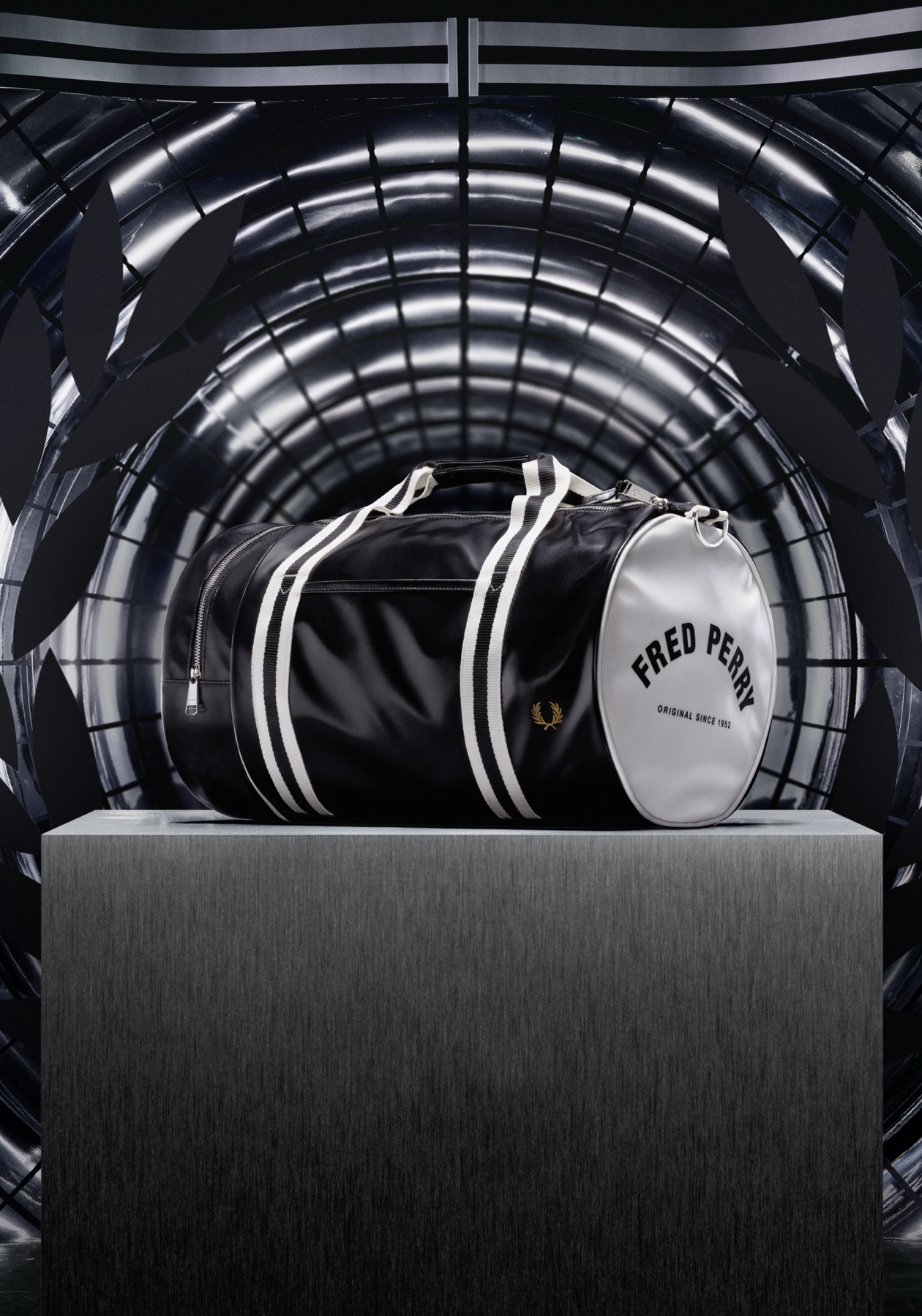 Fred Perry Classic Barrel Bag in Black / Ecru