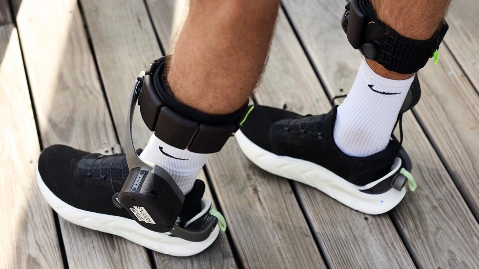 I Didn't Expect to Like Nike's Wildly Futuristic Robotic Shoes. Then I Tried Them