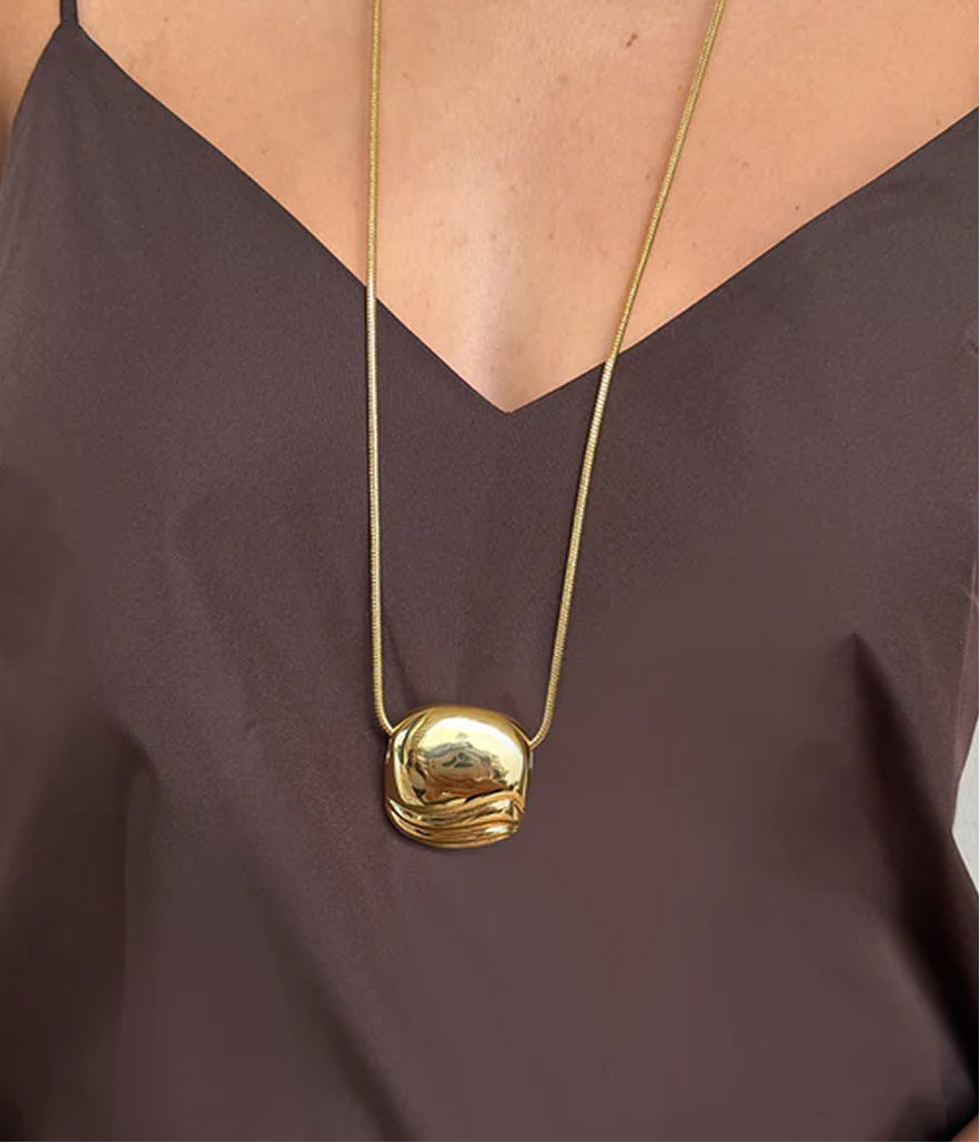 rue pendant necklace chain gold