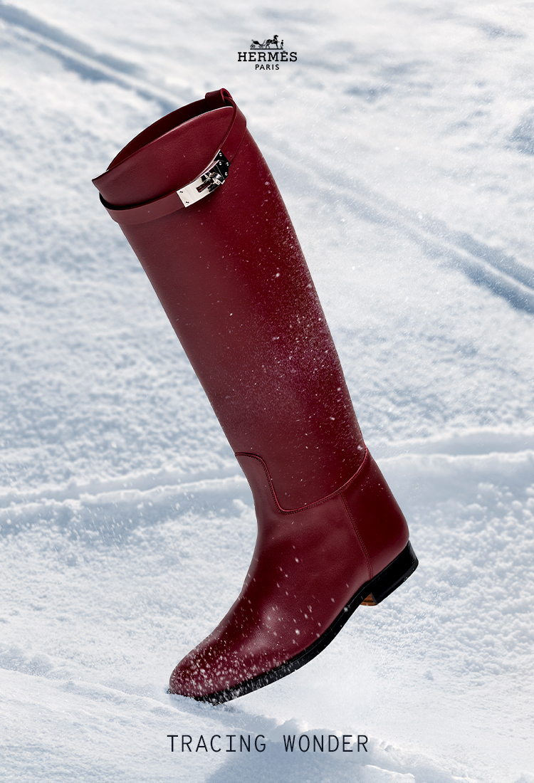 Main image of the Christmas newsletter featuring a pair of men's loafers