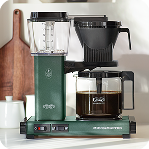 KBGV Moccamaster brewer in Juniper