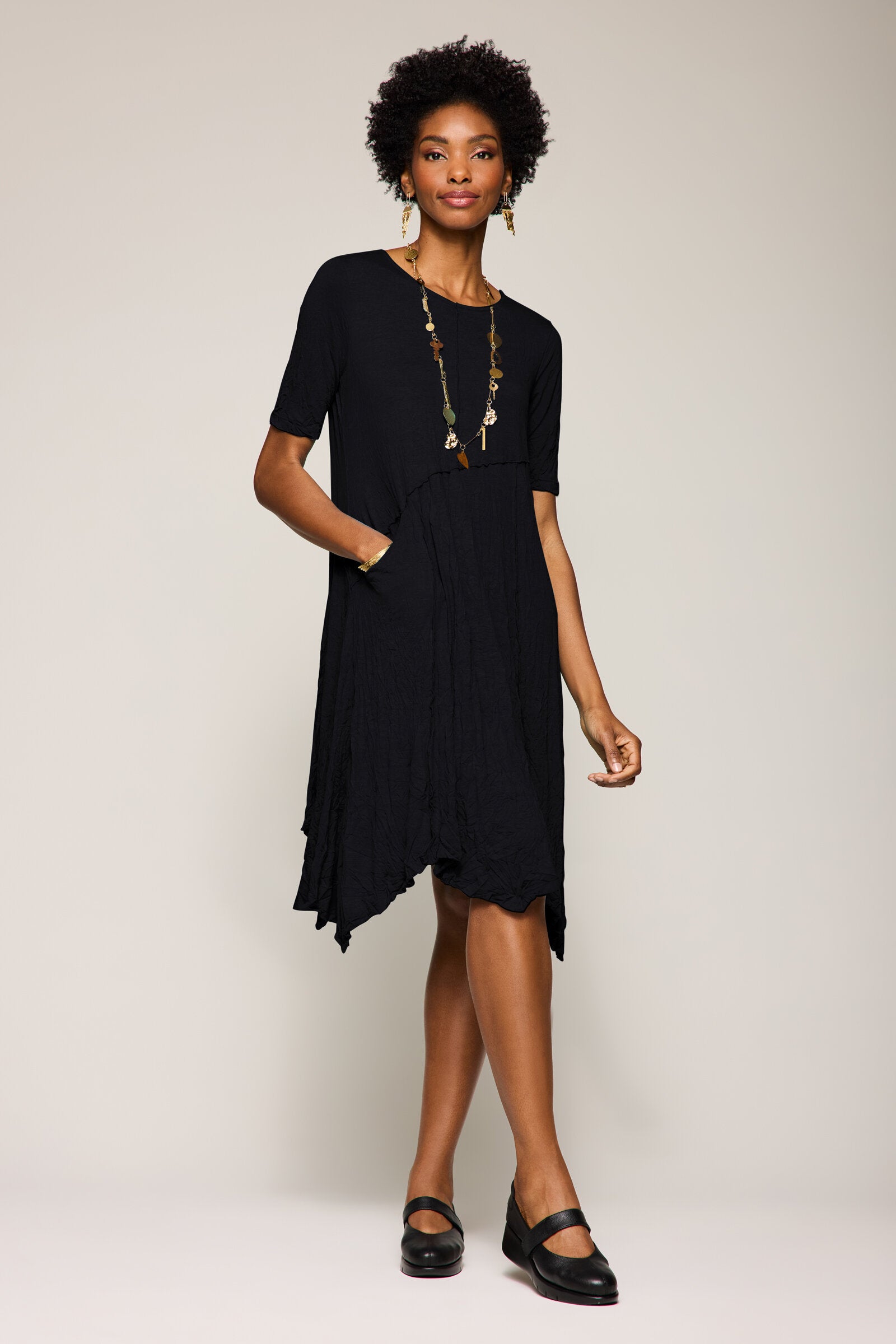 Image of Jillianne Knit Crinkle Dress - Black