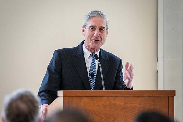 Former FBI director, Marine, UVA graduate Robert Mueller dies at 81