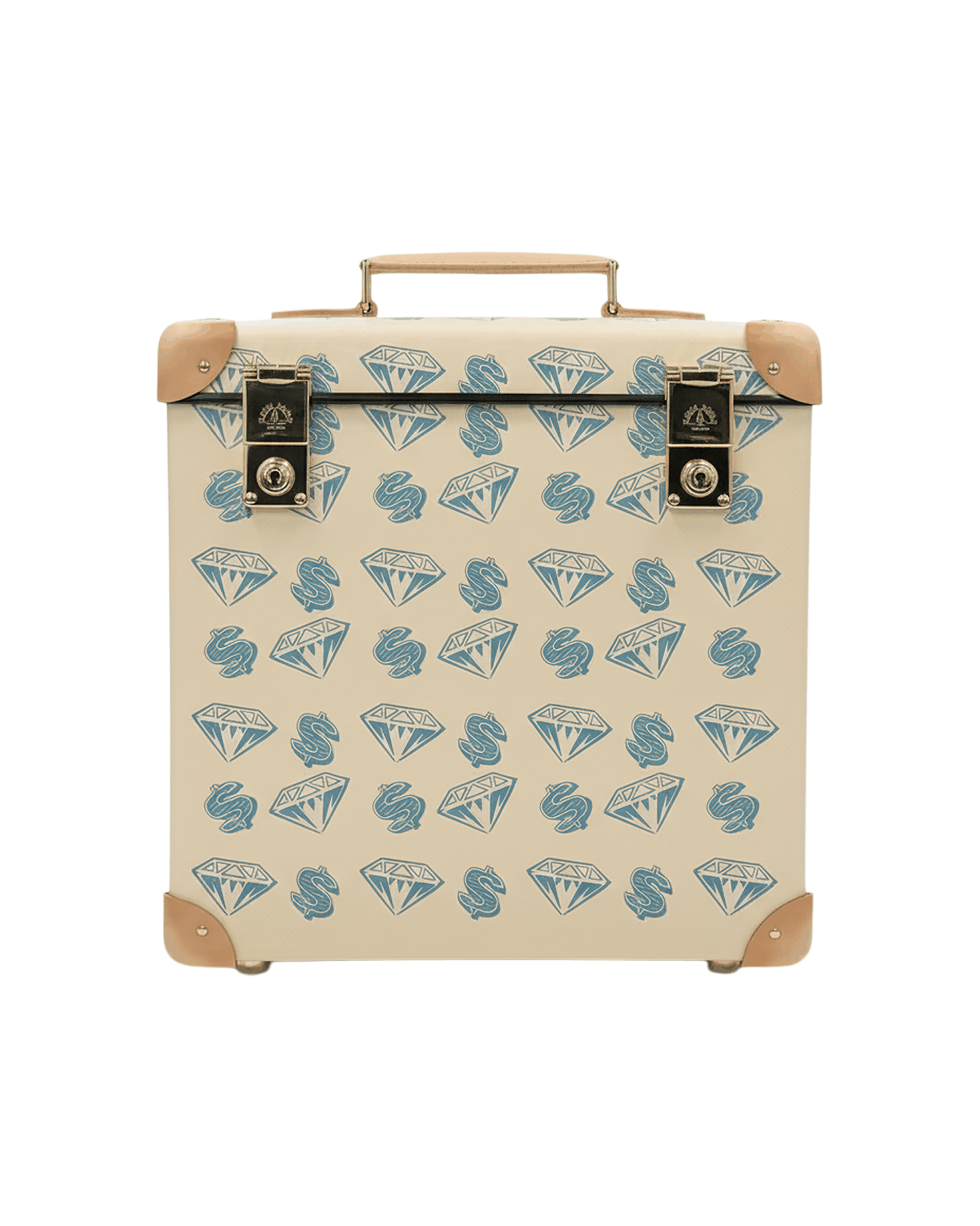 Globe-Trotter gif of product