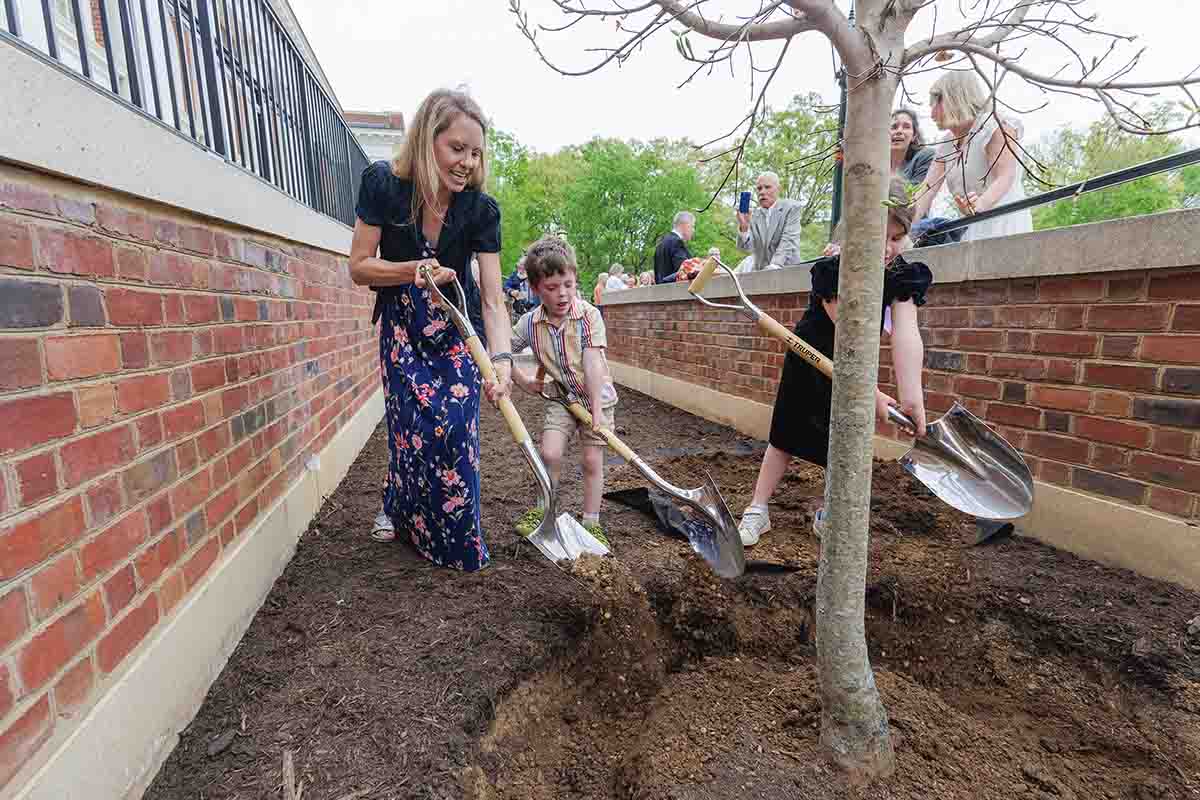 Richard Minturn, who changed the University’s landscape, honored with a tree