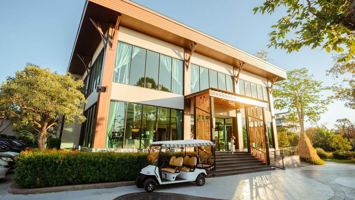 Thailand Pattaya Family-Friendly Private Pool Villas with Daily Dining & Free-Flow Cocktail Hour