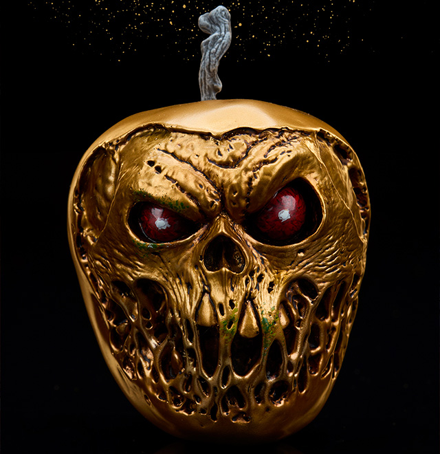 Court of the Dead Skull Apple (Gold Variant) Replica