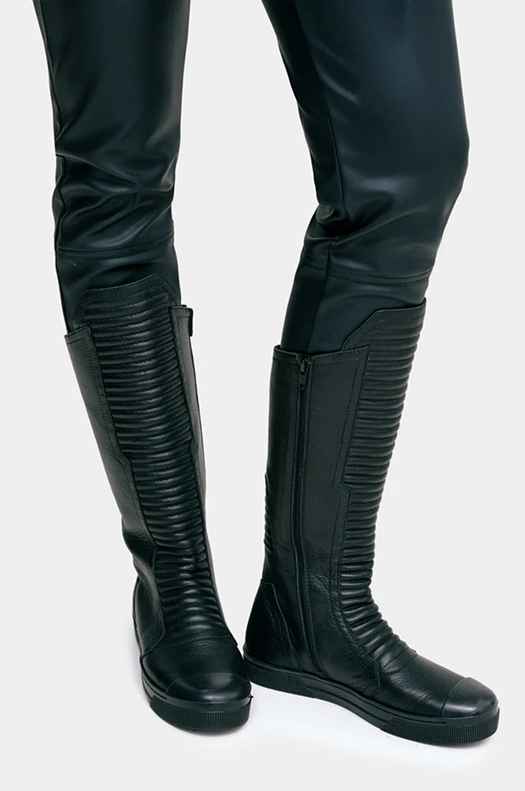 A close-up photo of our Rowe Boots.